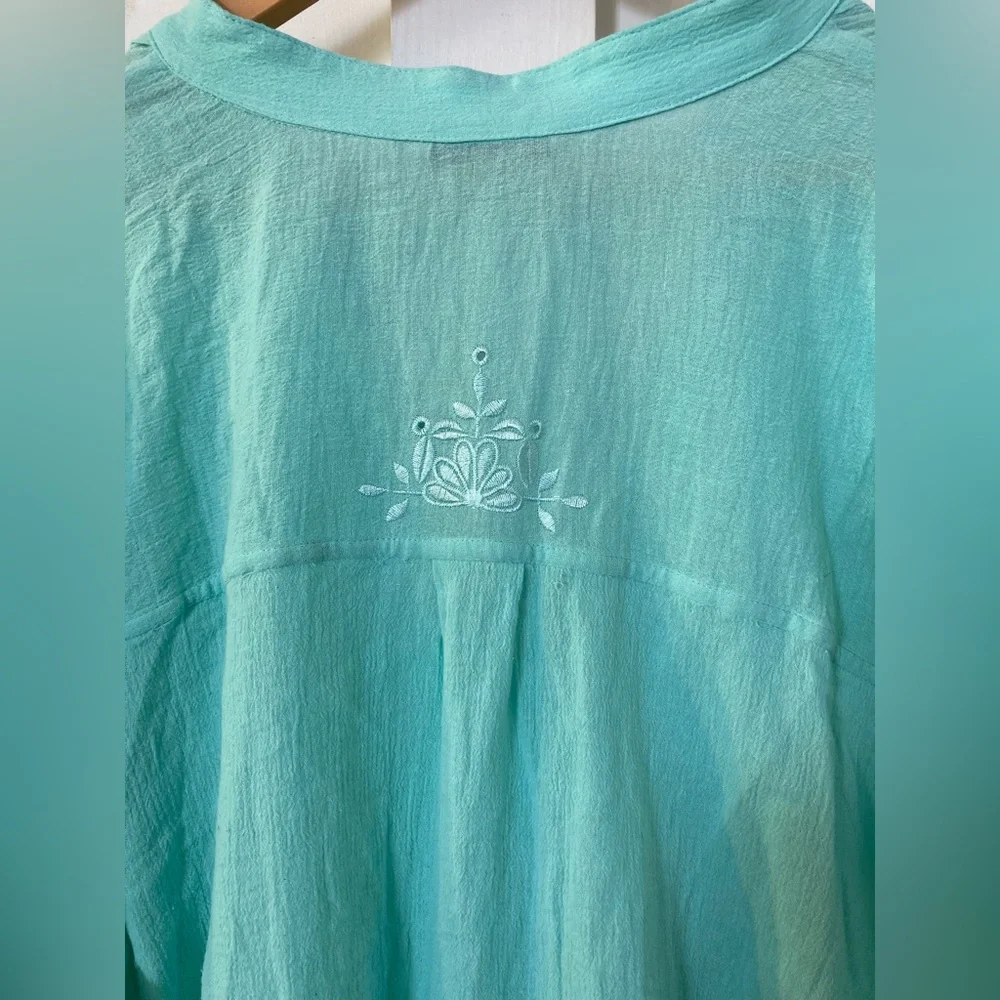NWT soft surroundings 2X button down blouse roll tab sleeves aqua - Picture 10 of 10